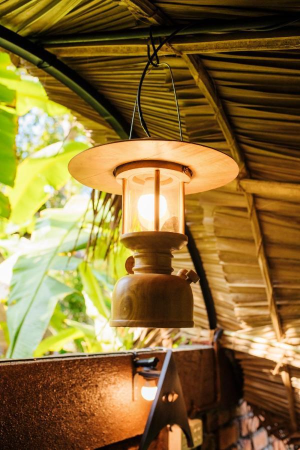 Igabara Hobbit House Hotell Tangalle Exteriör bild